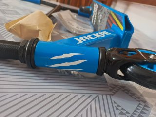 Patinete NUEVO Jackie  Bestial Wolf Azul Scooter