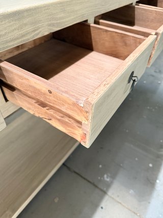 Consola de madera maciza nueva