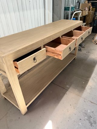 Consola de madera maciza nueva