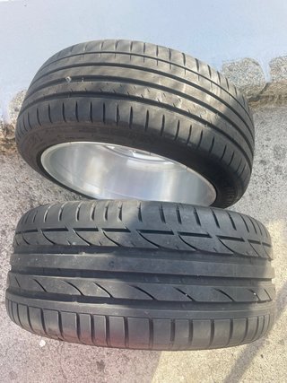 Juego de ruedas y llantas de Mercedes