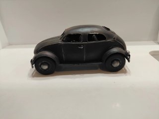 Coche de hojalata