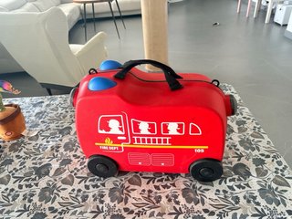 Maleta infantil roja y azul