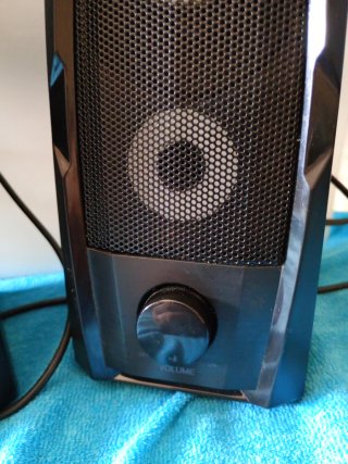 Altavoces GAME Negros