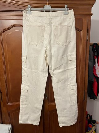 Pantalones cargo beige