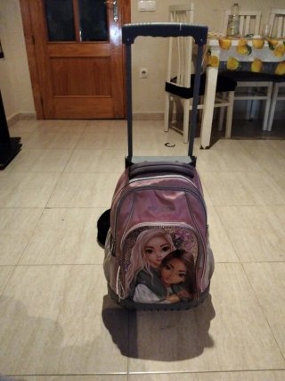 Mochila de carro Top Model tengo 2 iguales