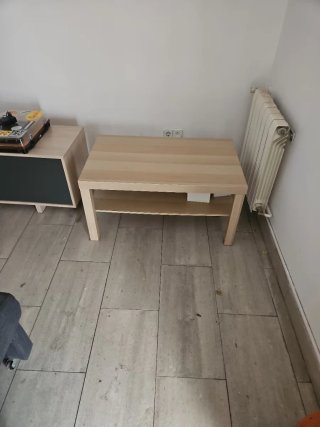 Mueble TV en buen estado.