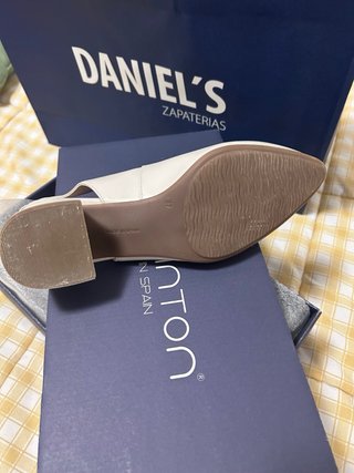 Zapatos DANIEL'S ZAPATERIAS Beige