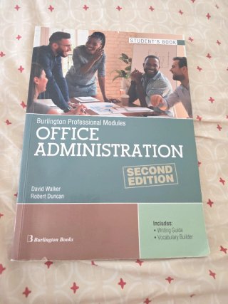 Lote 7 Libros 1º Grado Medio Gestión Administrativ