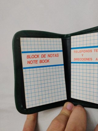 Cartera con bloc de notas