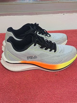 Zapatillas Fila Gris/Amarillo Talla 41