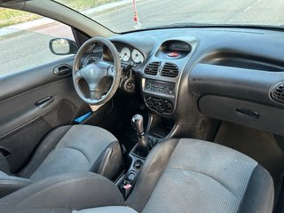 Peugeot 206 2004