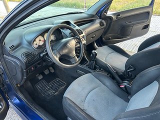 Peugeot 206 2004
