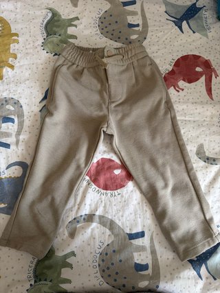 Pantalón beige 3 años