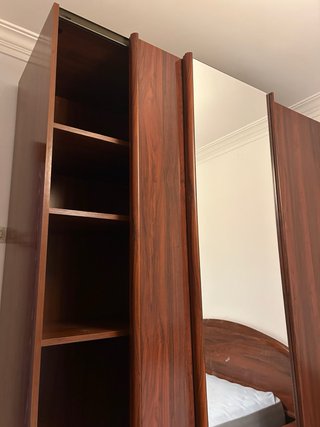 Armario grande madera con espejo