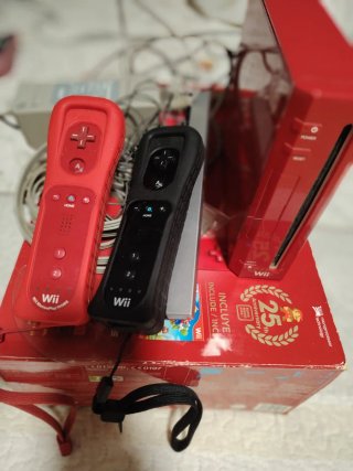 Consola Nintendo Wii Roja + dos mandos