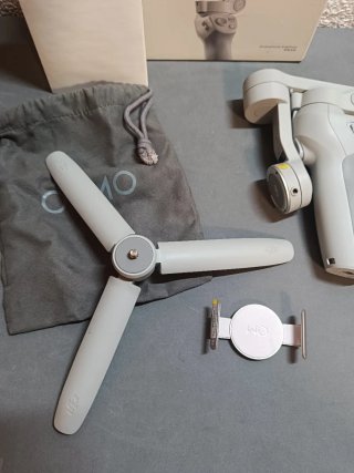 Estabilizador DJI con trípode