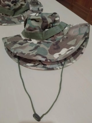 Sombrero de camuflaje militar