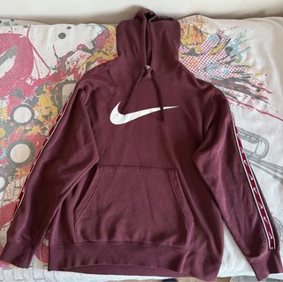 Sudadera NIKE color VINO TINTO (COMO NUEVA)