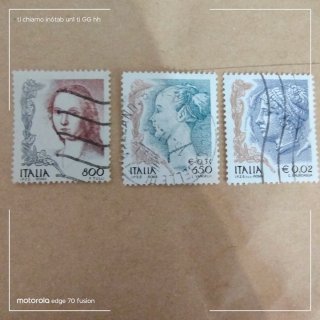 3 francobolli donne arte fine 900 inizi 2000