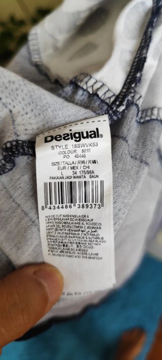 Vestido estampado azul y blanco