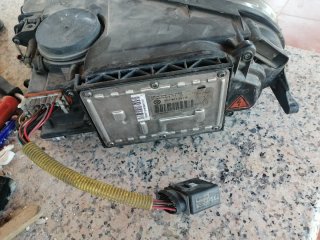 Faro derecho Bixenon VW Touareg