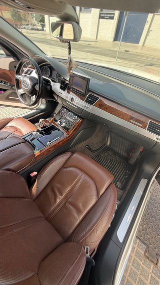 Audi A8 2011
