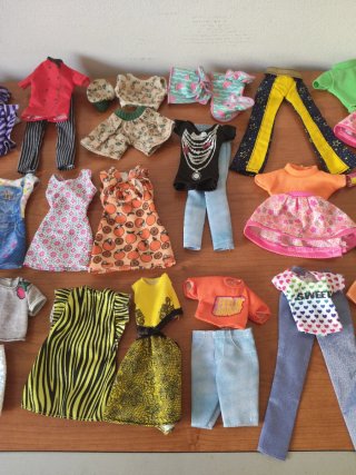 Ropa Barbie.