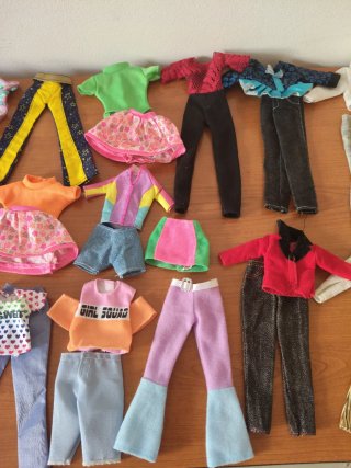 Ropa Barbie.
