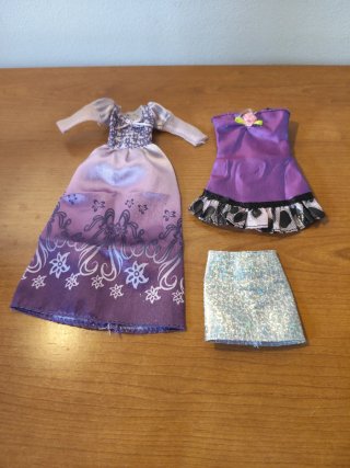 Ropa Barbie.