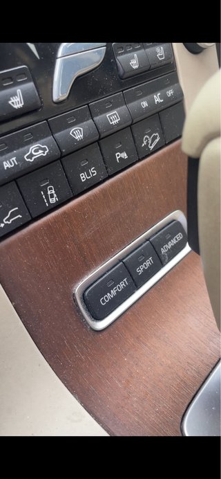 Volvo XC70 2011