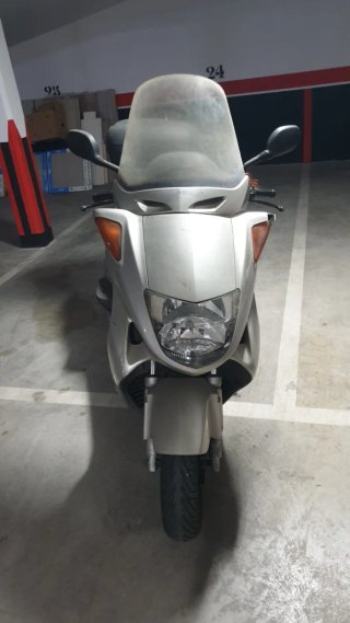 Honda Pantheon 150 cc Maxi Scooter Gris