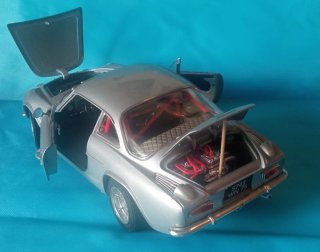 Maqueta Renault Alpine A110 Plata