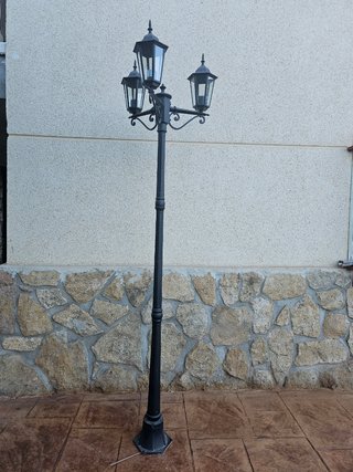 Farola de jardín negra 3 luces