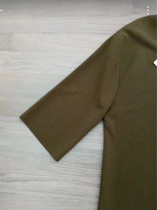 Vestido Zara verde militar talla S