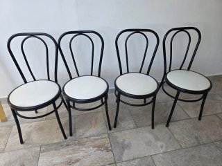 Juego de 4 sillas metálicas