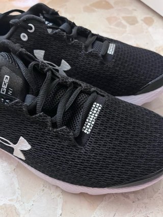Zapatillas Under Armour Negras