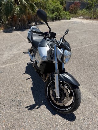 Suzuki GSR600 Naked 2007