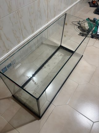 Pecera 80L con accesorios