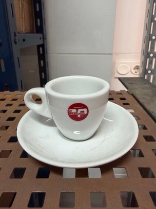 Lote vajilla cafetería varias medidas 56 piezas