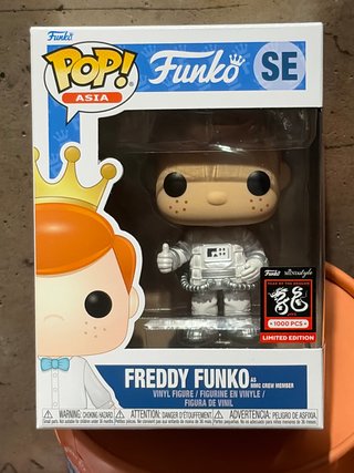 Funko Pop Freddy Funko MMC Crew Member SE