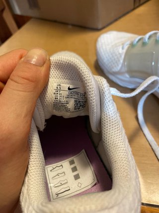 Scarpe da ginnastica Nike bianche e rosa