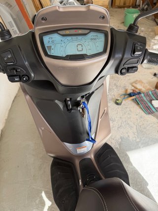Piaggio Medley 125 Scooter Plata/Marrón