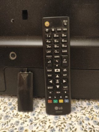 TV LCD LG 43LH630V