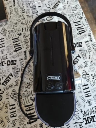 Cafetera Nespresso DeLonghi Negra