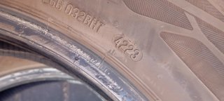 Continental 215/60 R17 96H Neumático