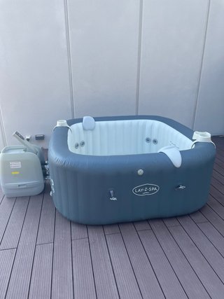JACUZZI LAY-Z-SPA HAWAII 4-6PERS+FILTROS+QUÍMICOS