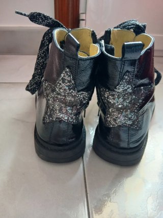 Botas niña charol negras T. 31