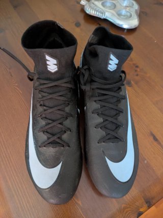 Zapatillas Nike Futbol Talla 43. Gama Pro