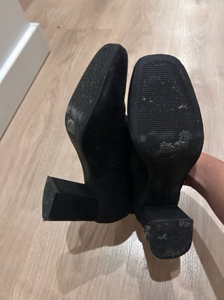 Botines negros de tacón