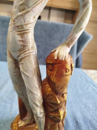 Figura de arlequín en porcelana de Sureda.